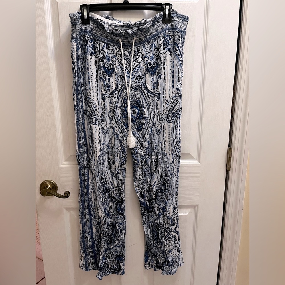 INC international concepts blue &white BoHo pants